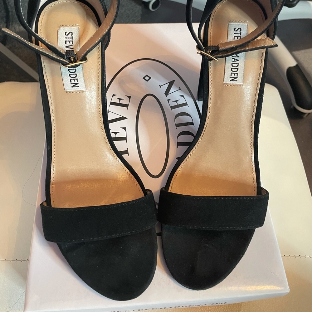 Steve Madden Black Suede Heel